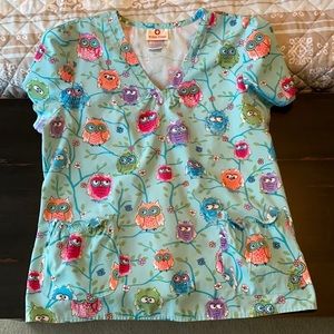 White Cross XL owl scrub top.